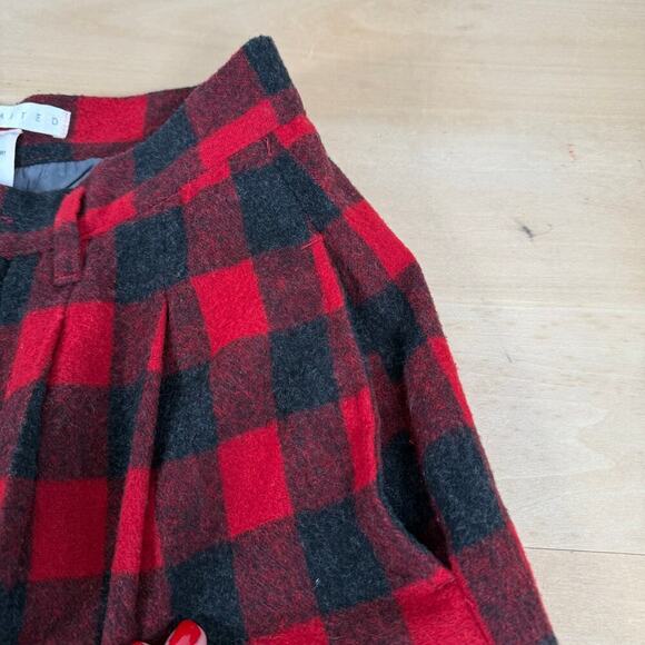 The Limited Wool Blend Plaid Lined Shorts Size 8 Made in Italy Red and Black - Picture 6 of 6